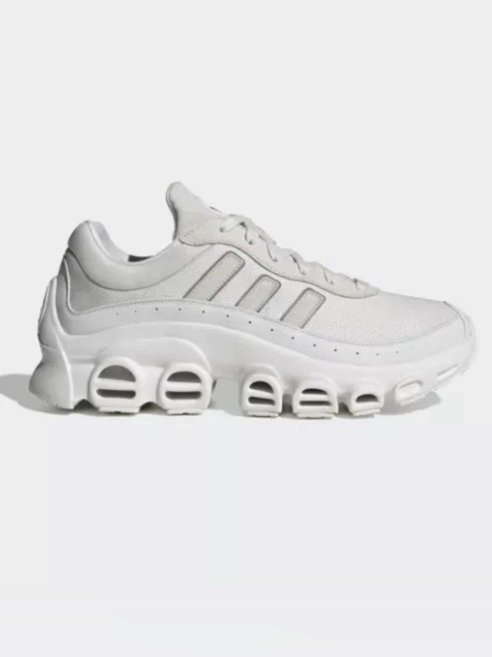 NWT Adidas Adifom Megaride in White 6W / 5Y